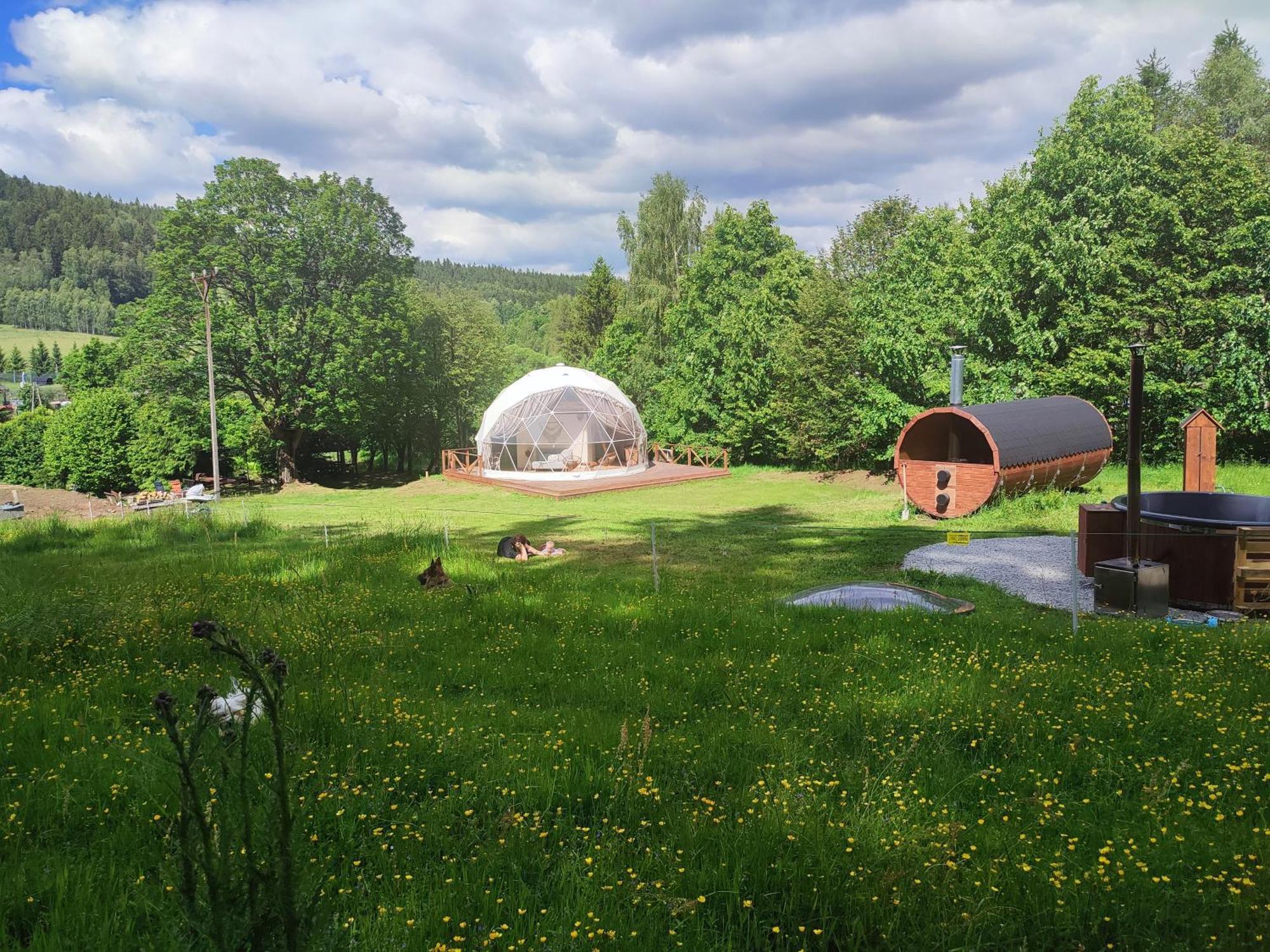 Forrest Glamp Mieroszow Exterior foto